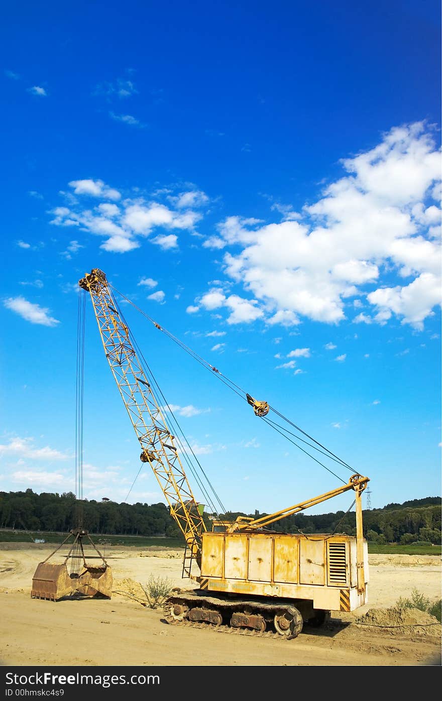 Excavator with empty cabin