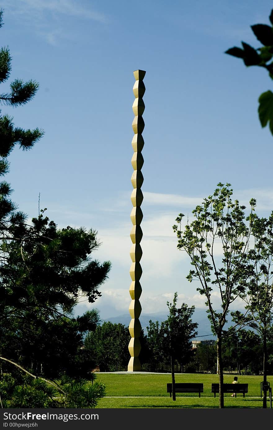 Column of infinite by Brancusi