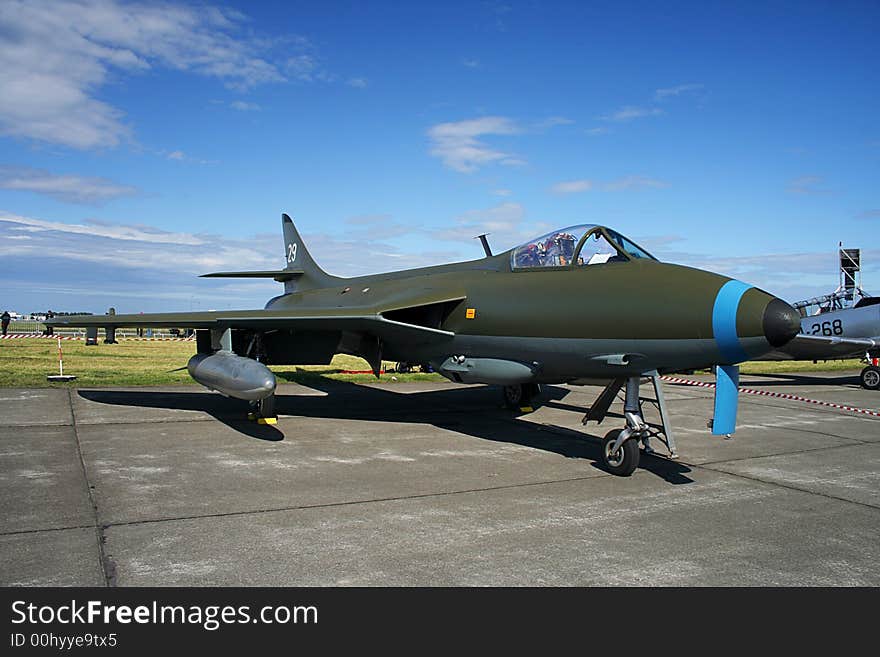 Hawker Hunter on display at an airshow