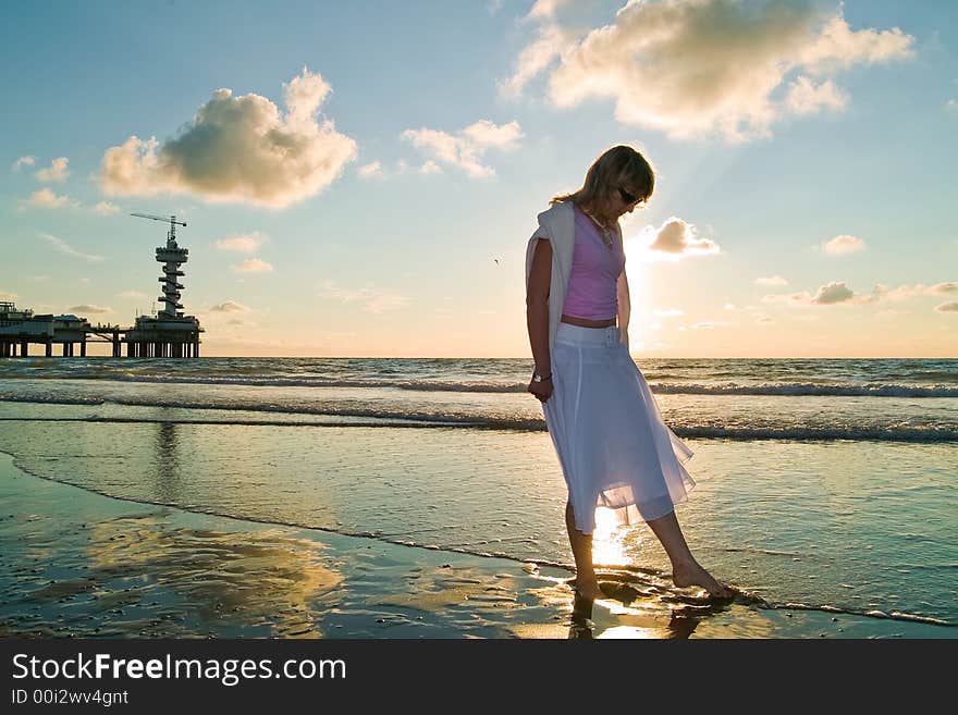 Pretty girl and the sea