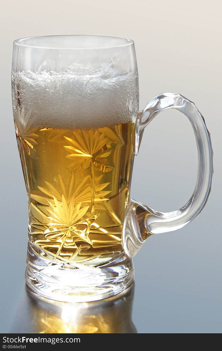 Mug with beer.