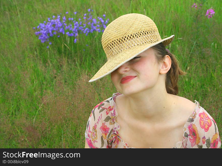 The young girl is behind city in a floor. It smiles, because it is happy. It has a rest years темлым in the afternoon. The young girl is behind city in a floor. It smiles, because it is happy. It has a rest years темлым in the afternoon.