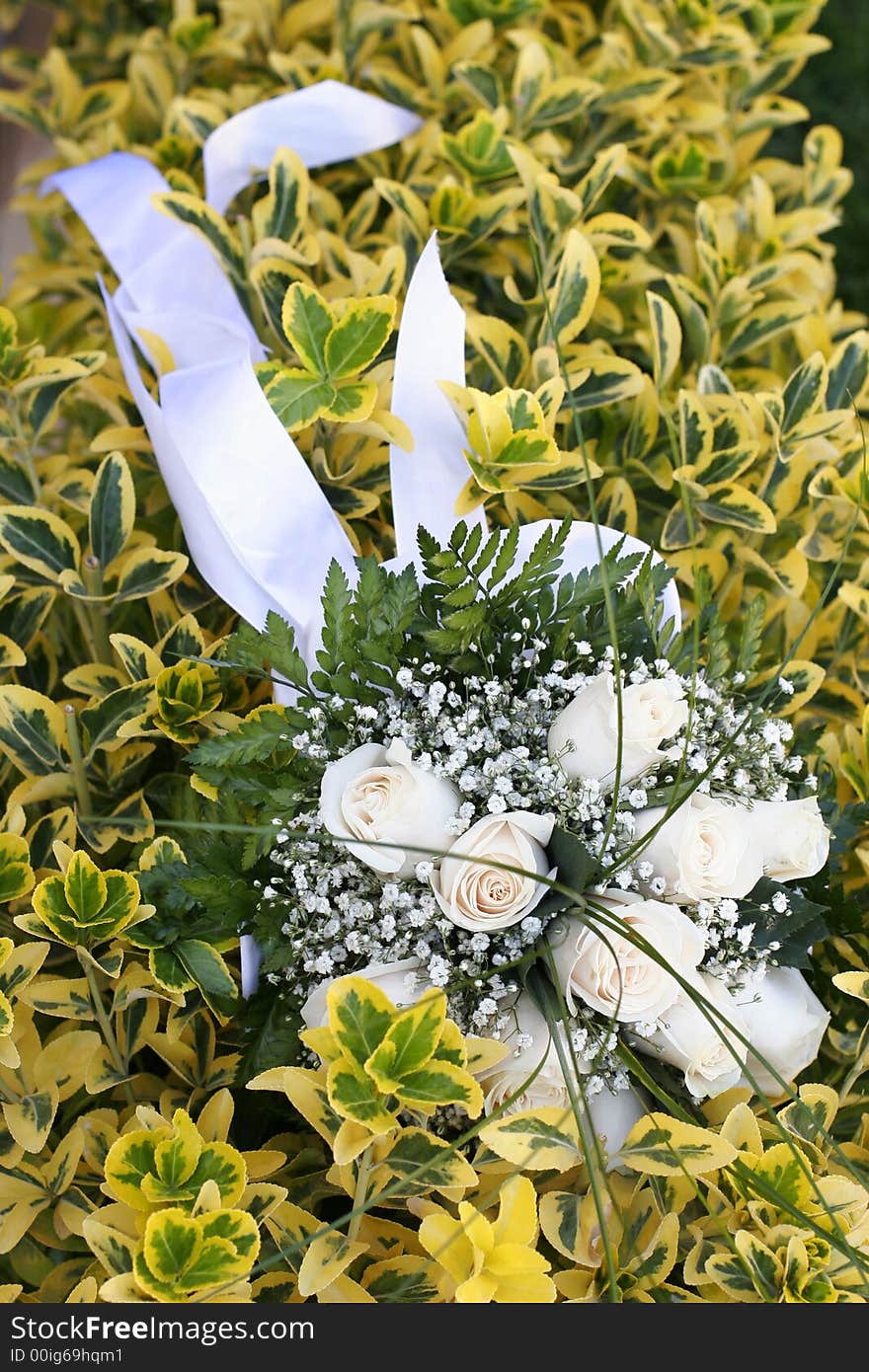 Wedding bouquet on the yellow