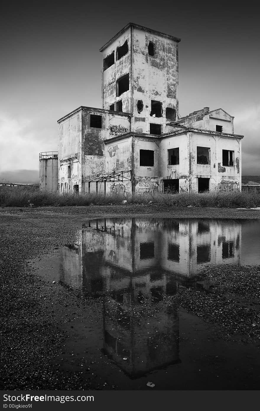 An old factorylocate near Martigues city. An old factorylocate near Martigues city