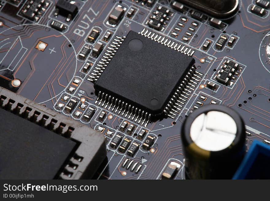 Computer circuit board with central processing unit