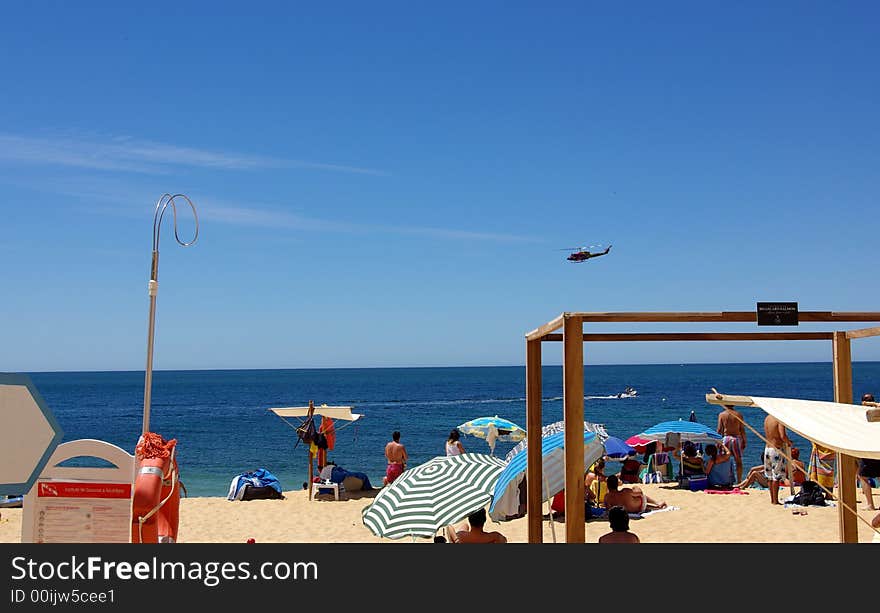 Landscape picture of a beach at peace