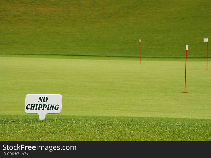 Golf - No Chipping