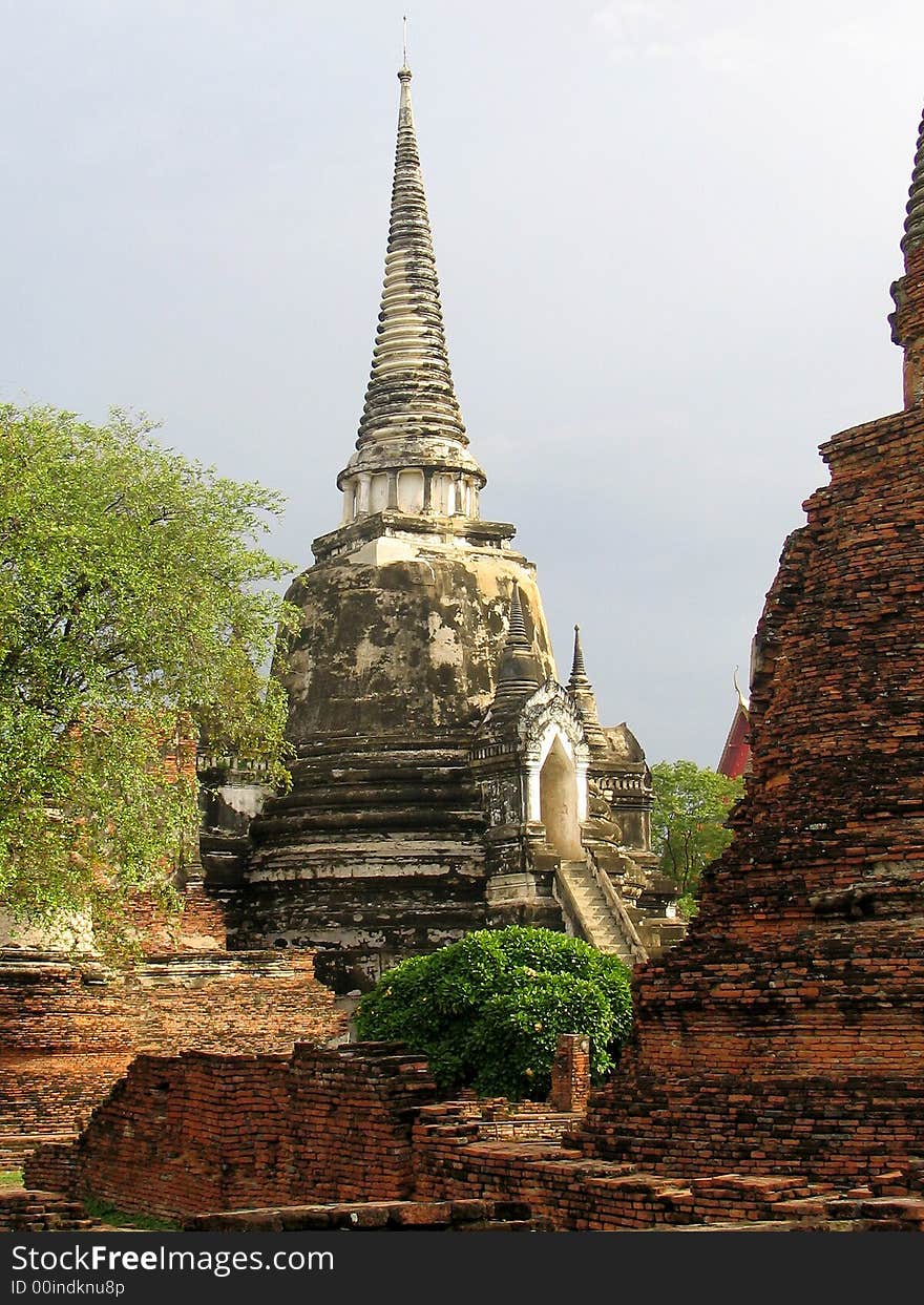 This is the main Stupa in Wat Phra which is in the Ayutthaya ruins in Thailand. This is the main Stupa in Wat Phra which is in the Ayutthaya ruins in Thailand.