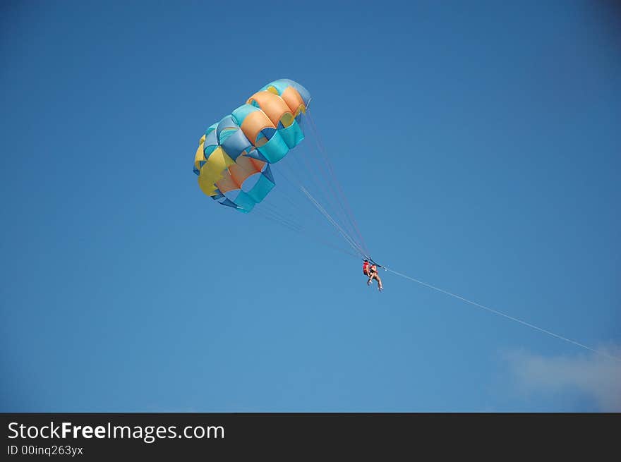 Parachuting extreme on a Caribbean resort