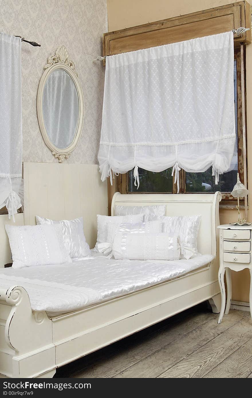 Antique-like stressed wood white bed