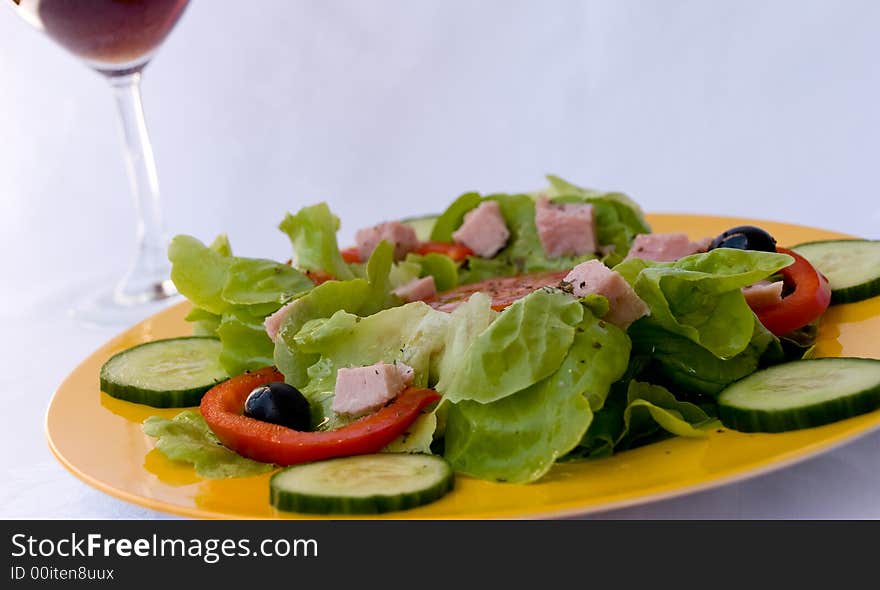 Fresh  salad,croutons,lettu