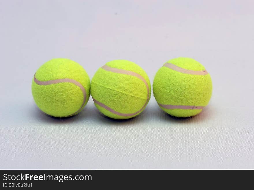 Tennis ball