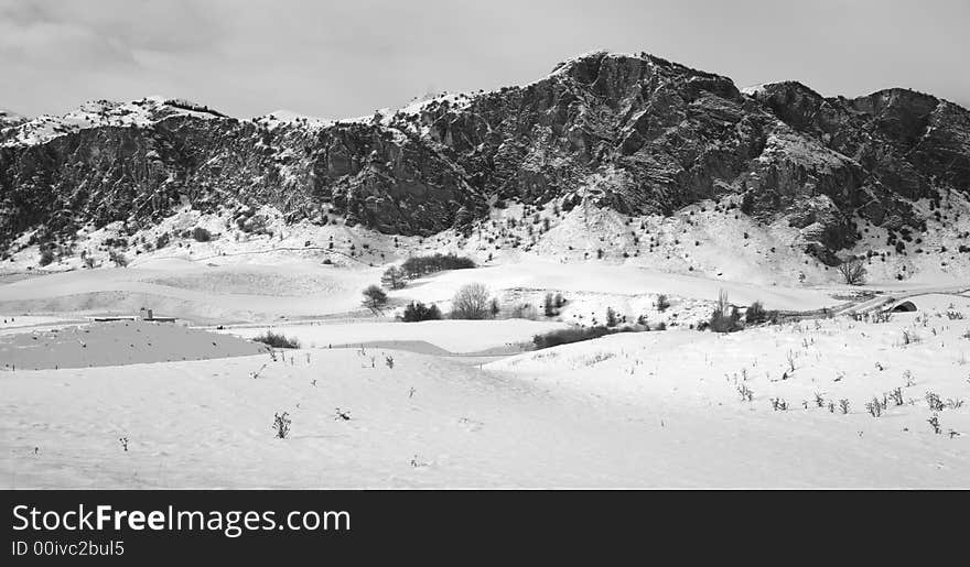 Monochrome Mountains