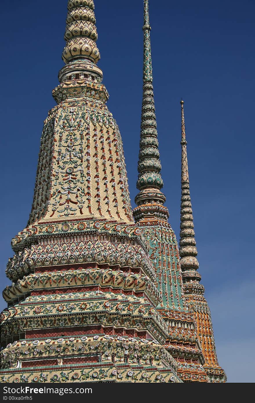 Wat Pho Chedis