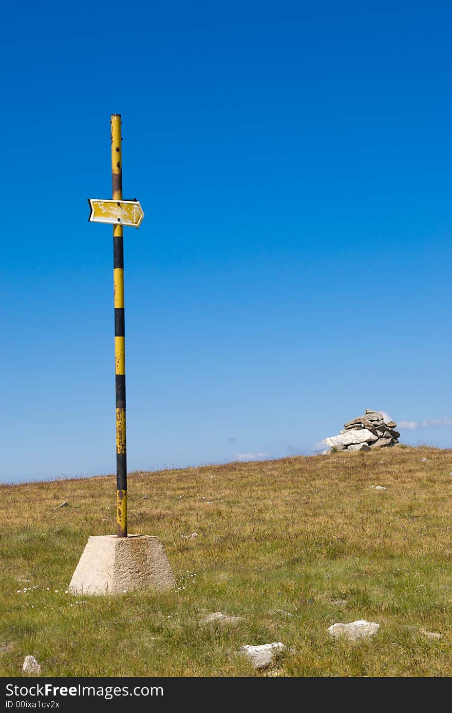 Sign guide in Mountain