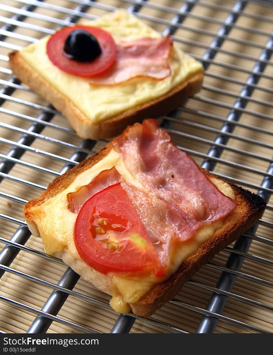 Hot Grilled Toasts With Olive