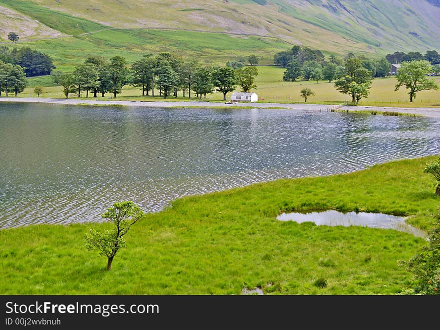 Buttermere shore