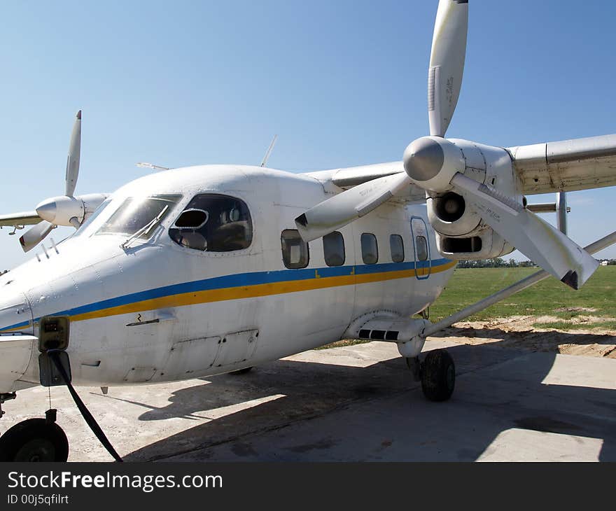 Refueling plane