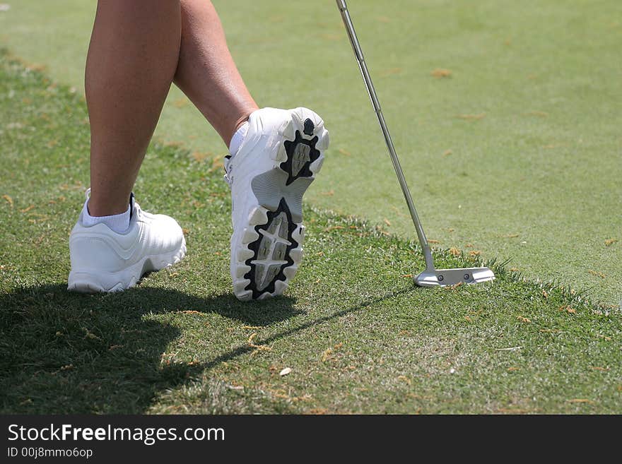 Lady Golf Putting