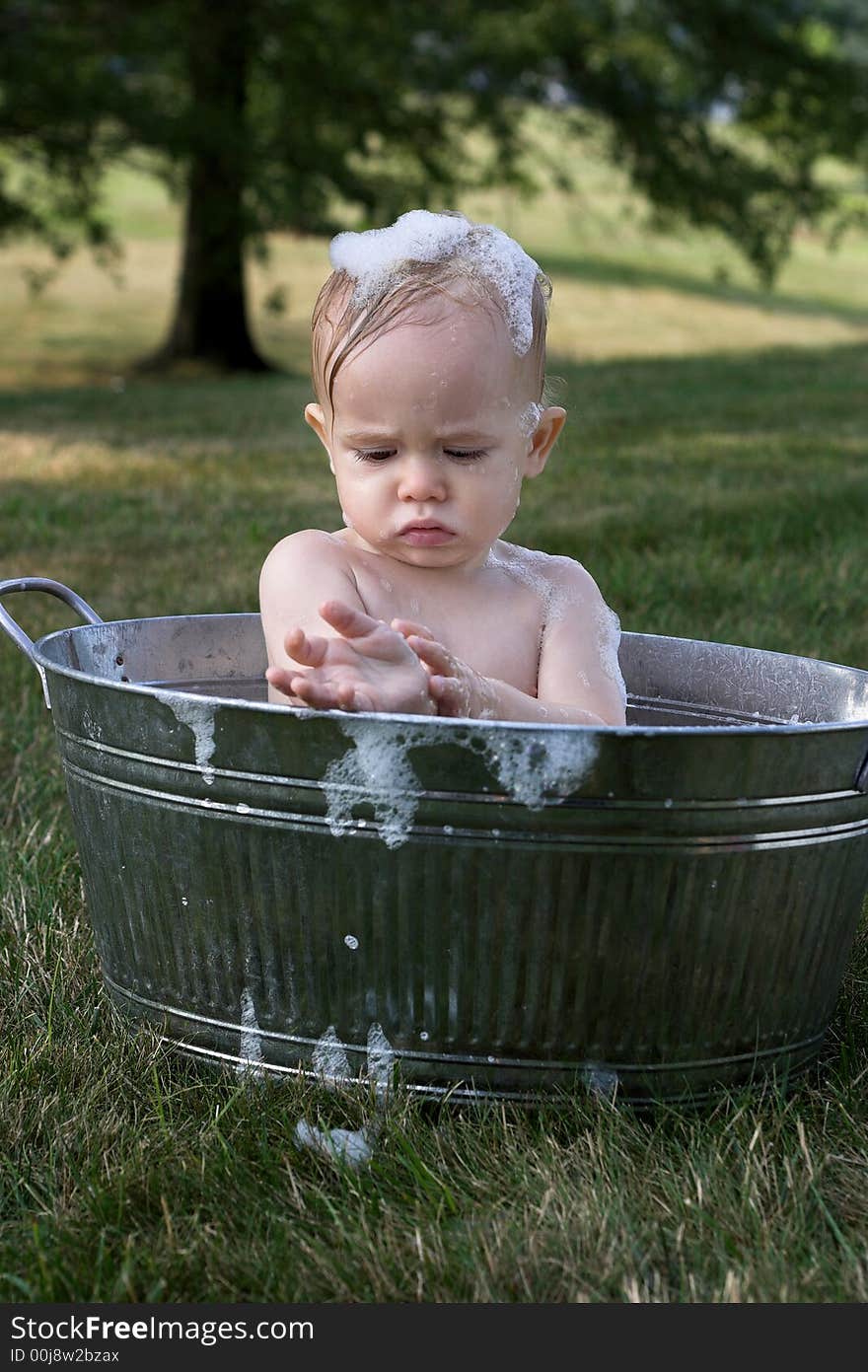 Todder in Tub