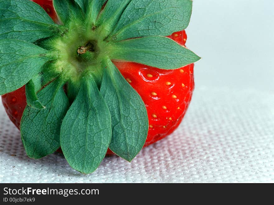 Well composed picture with a strawberry