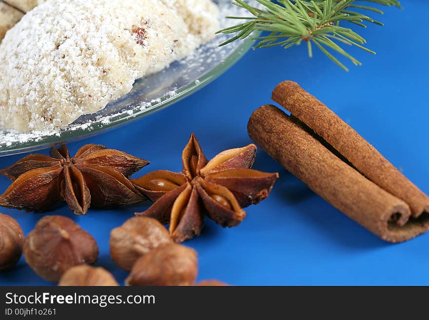 Anise and cinnamon and nuts. Anise and cinnamon and nuts