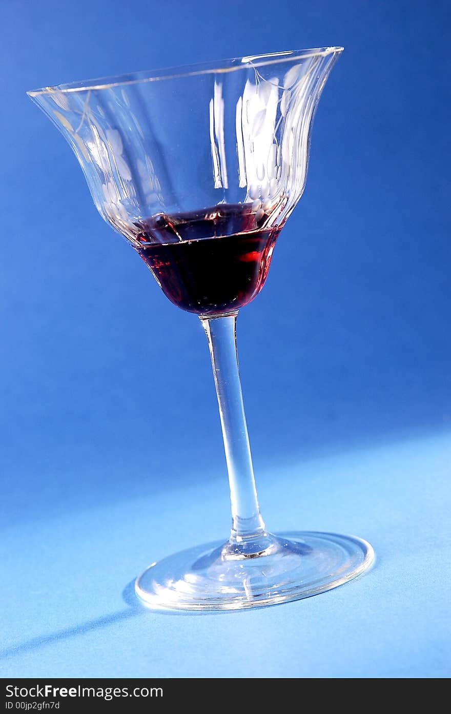 Photo of shining wine glasses