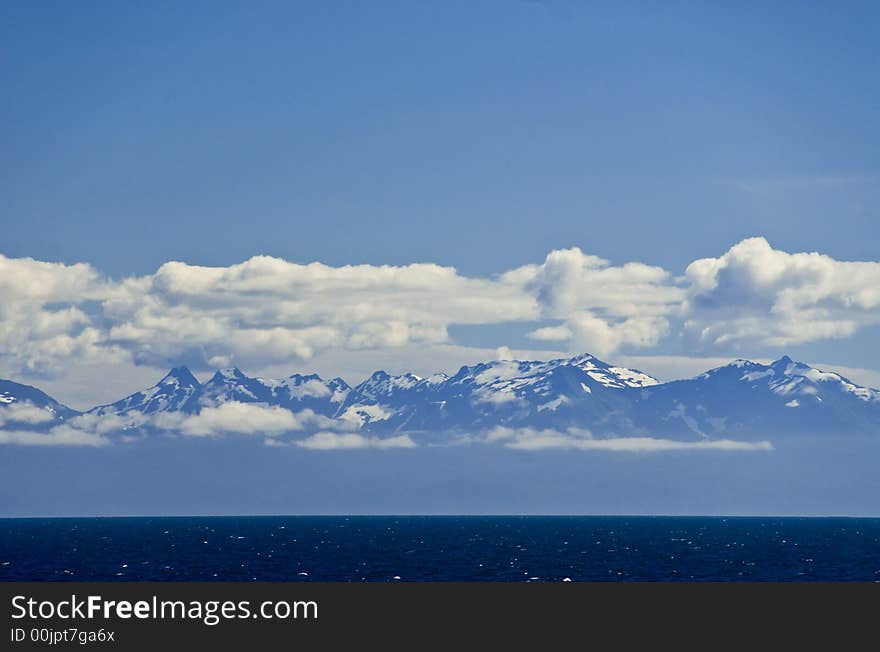 Alsakan Mountain Range