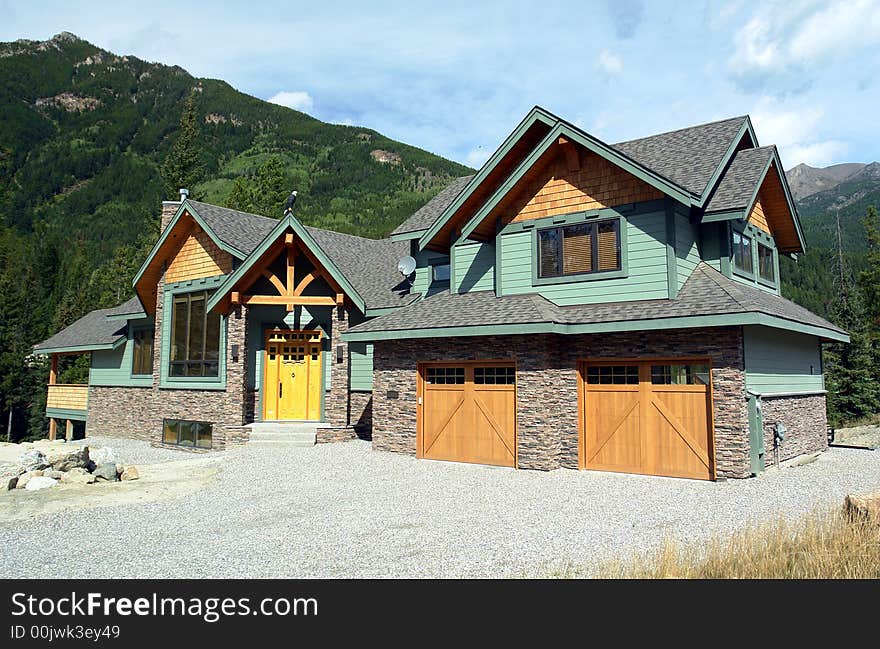 New home built in the mountains at Panorama, British Columbia