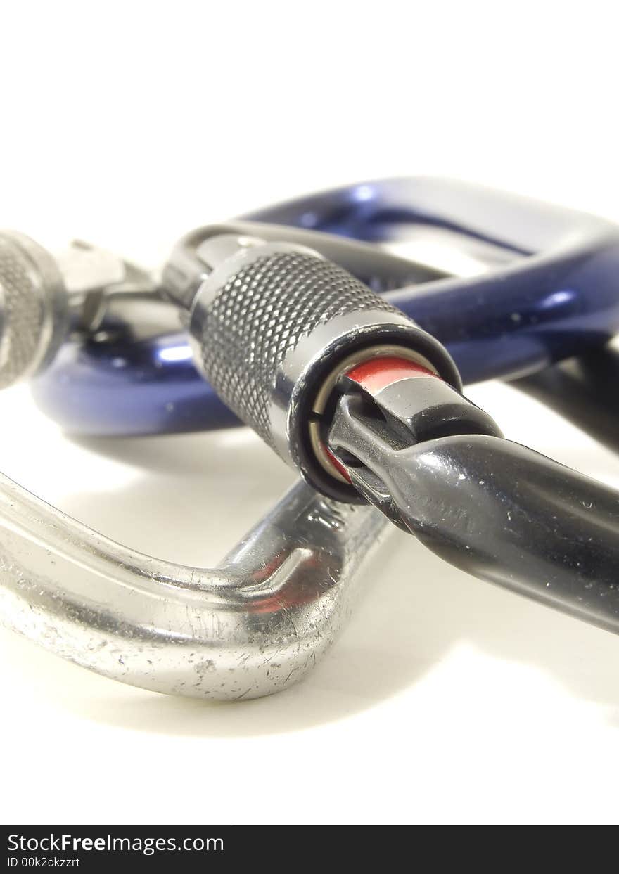 Carabiner with DOF