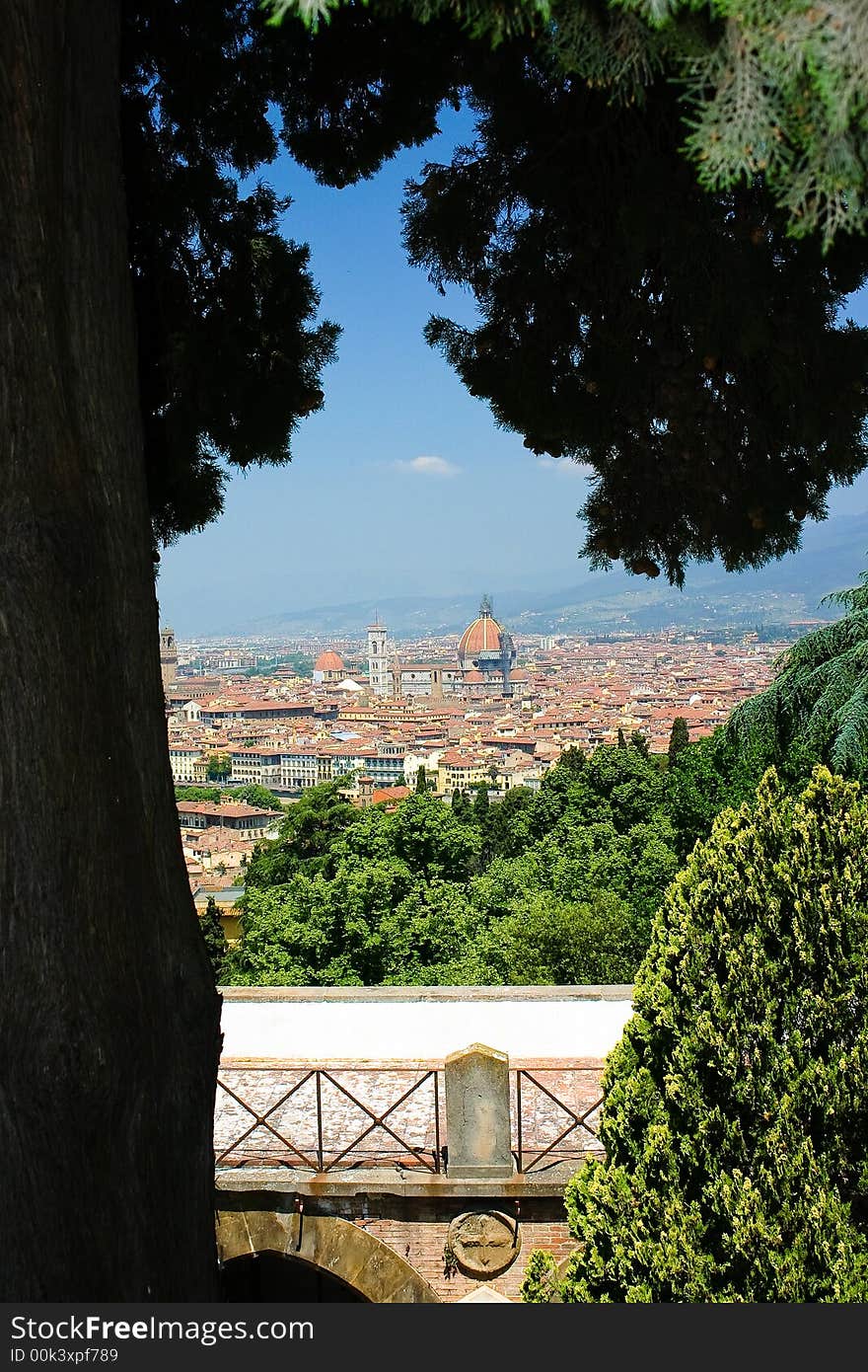 A landscape of Florence shooted from the michelangelo square (Piazzale Michelangelo). A landscape of Florence shooted from the michelangelo square (Piazzale Michelangelo).