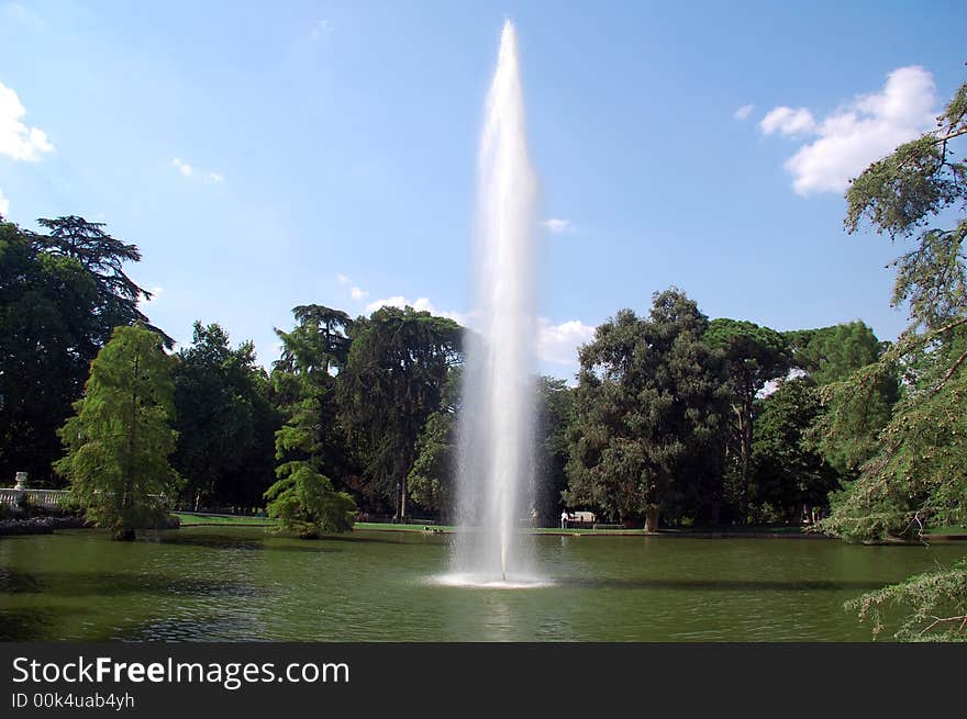 A big park in the city of madrid