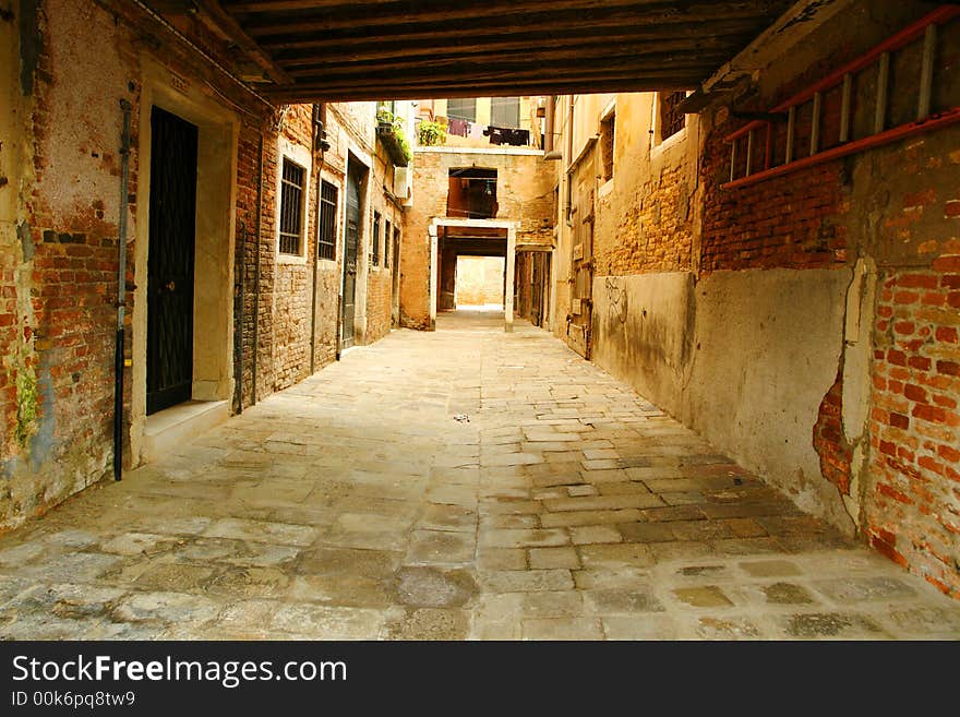 Old Yard in Venice