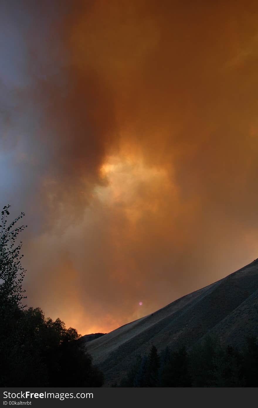 The Castle Rock fire near Ketchum, Idaho turned the night sky red in the summer of 2007. The Castle Rock fire near Ketchum, Idaho turned the night sky red in the summer of 2007.