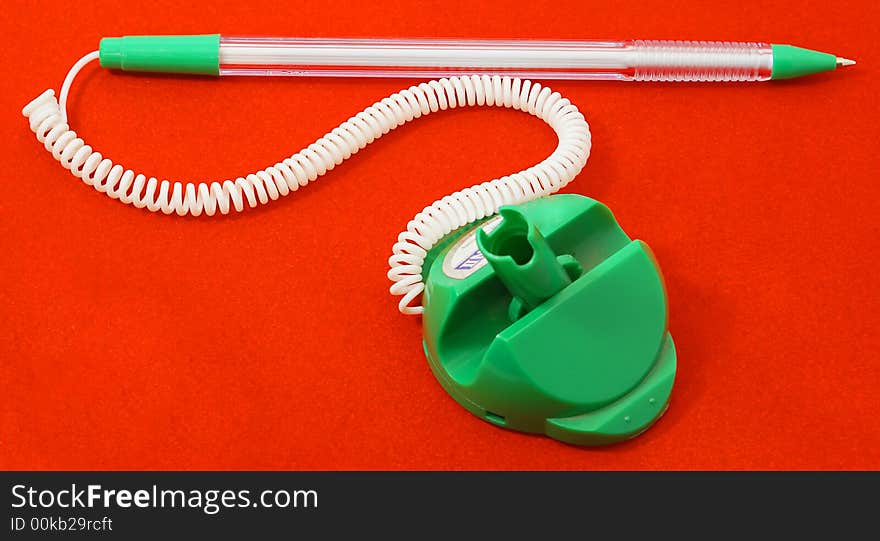 The pen for visitors or clients in hotel, is fixed by a flexible twisted cord. The pen for visitors or clients in hotel, is fixed by a flexible twisted cord.