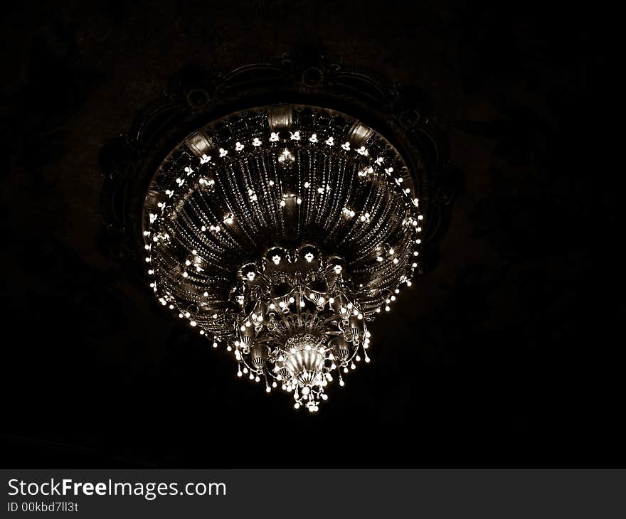 Chandelier ont a french historic style