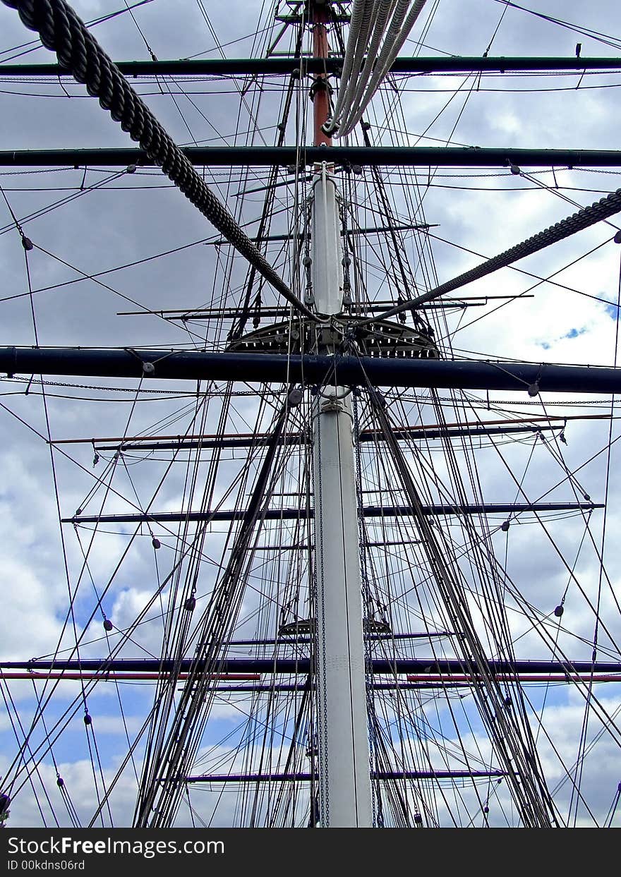 Clipper mast