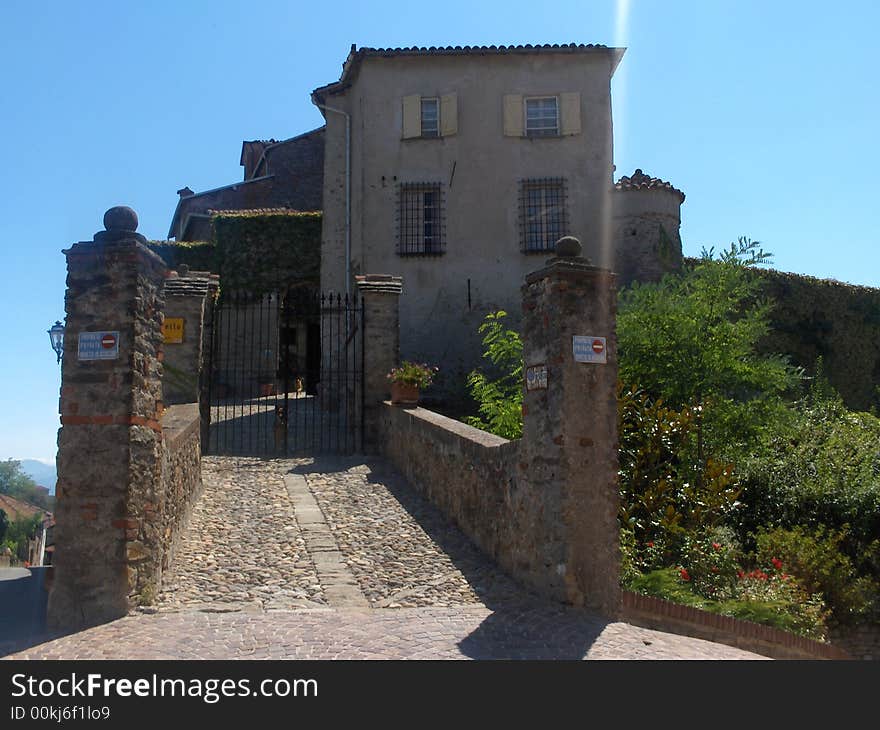 Access street to the castle. Access street to the castle