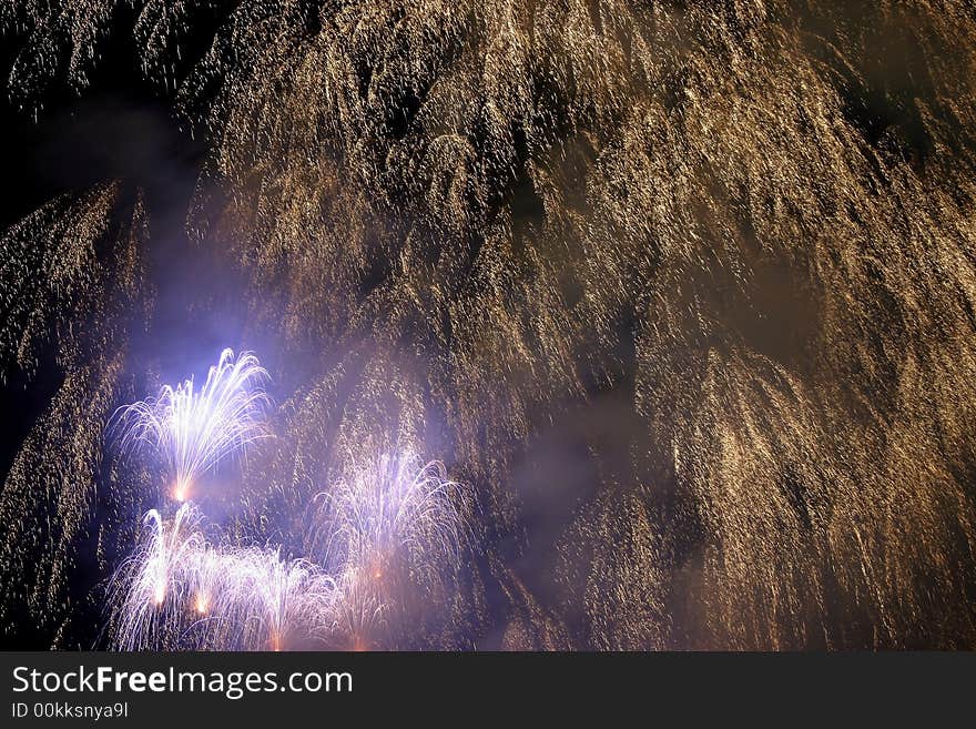 Fireworks blowing in the sky at night