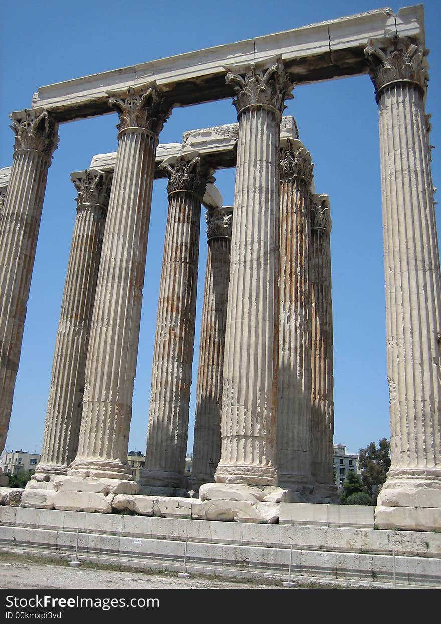 Ruins at site of temple of olympian zeus, athens, greece