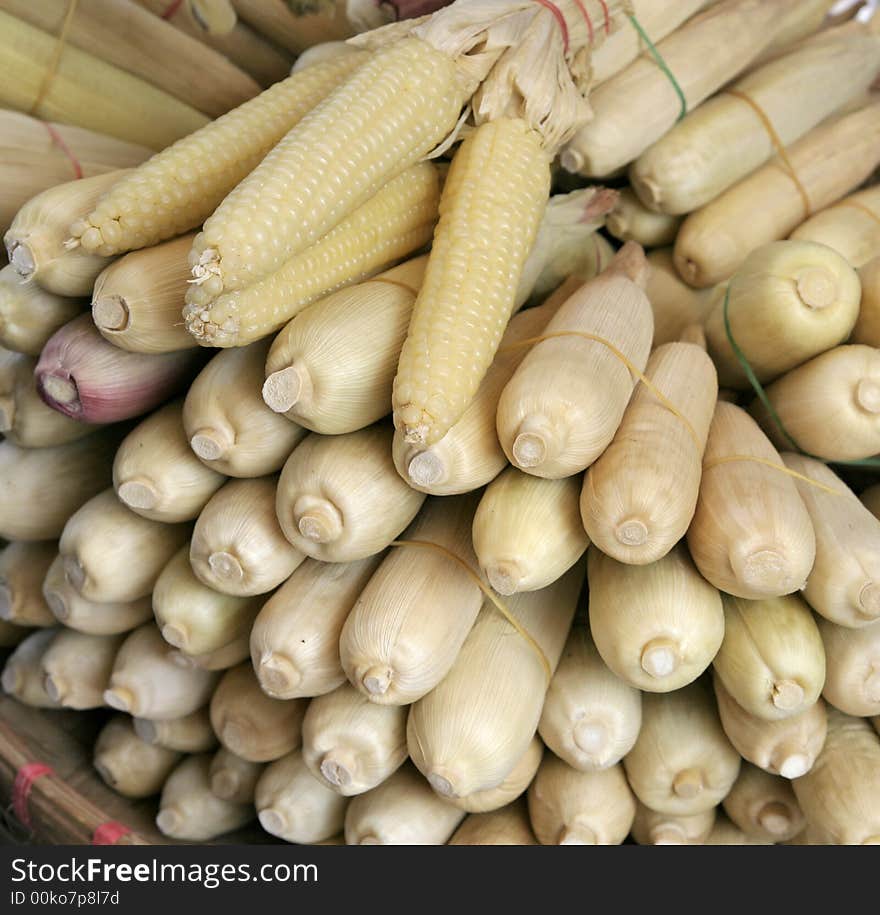 A pile of sweetcorn at the market