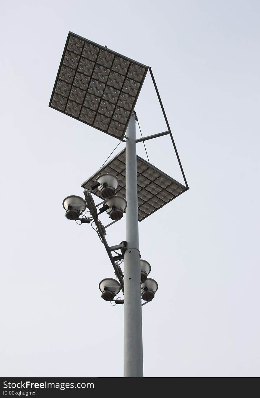 Street lamp and light diffuser