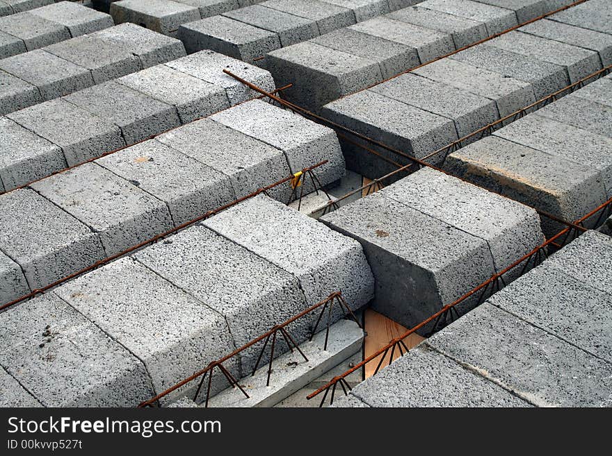 Concrete elements and steel - floor construction