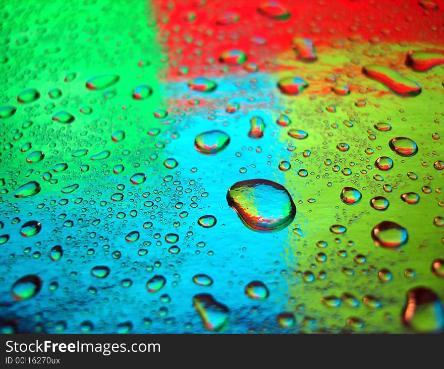 Varicoloured water drops