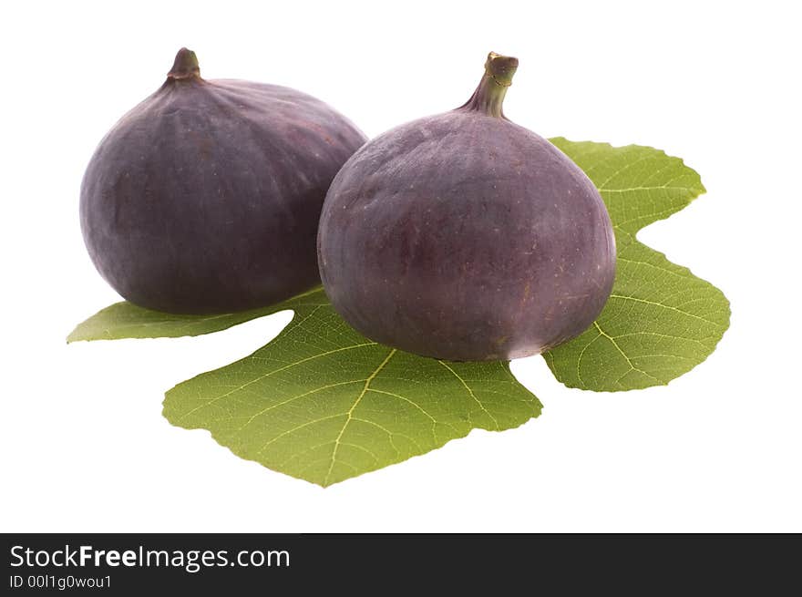 Figs on the leaf