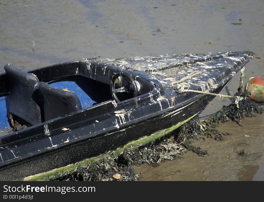 Seagulls damage a boat.