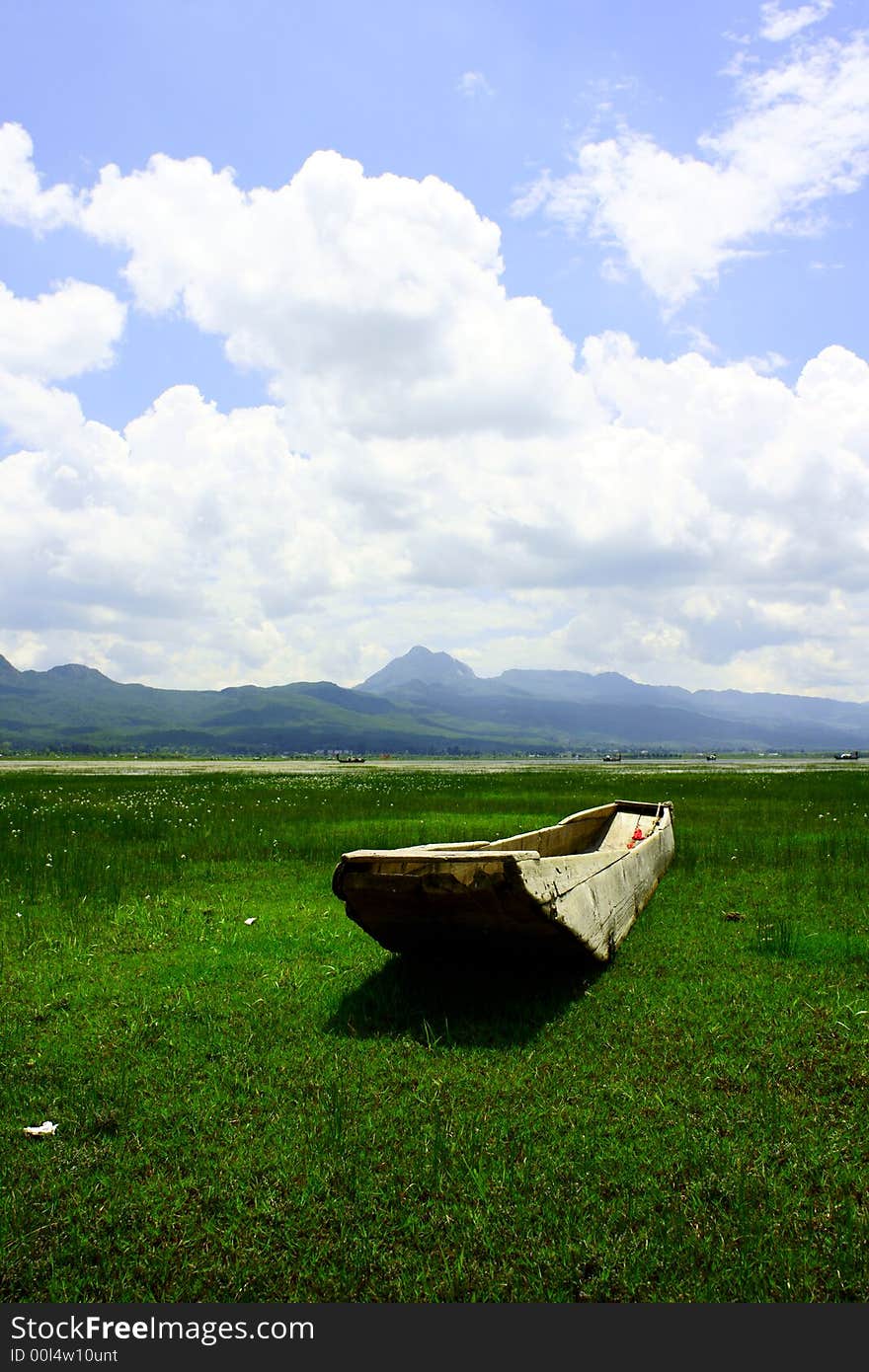 SONY DSLR A700 Boat sailer ship shipboard hull pasture run aground landscape travel asia china grassland cloud