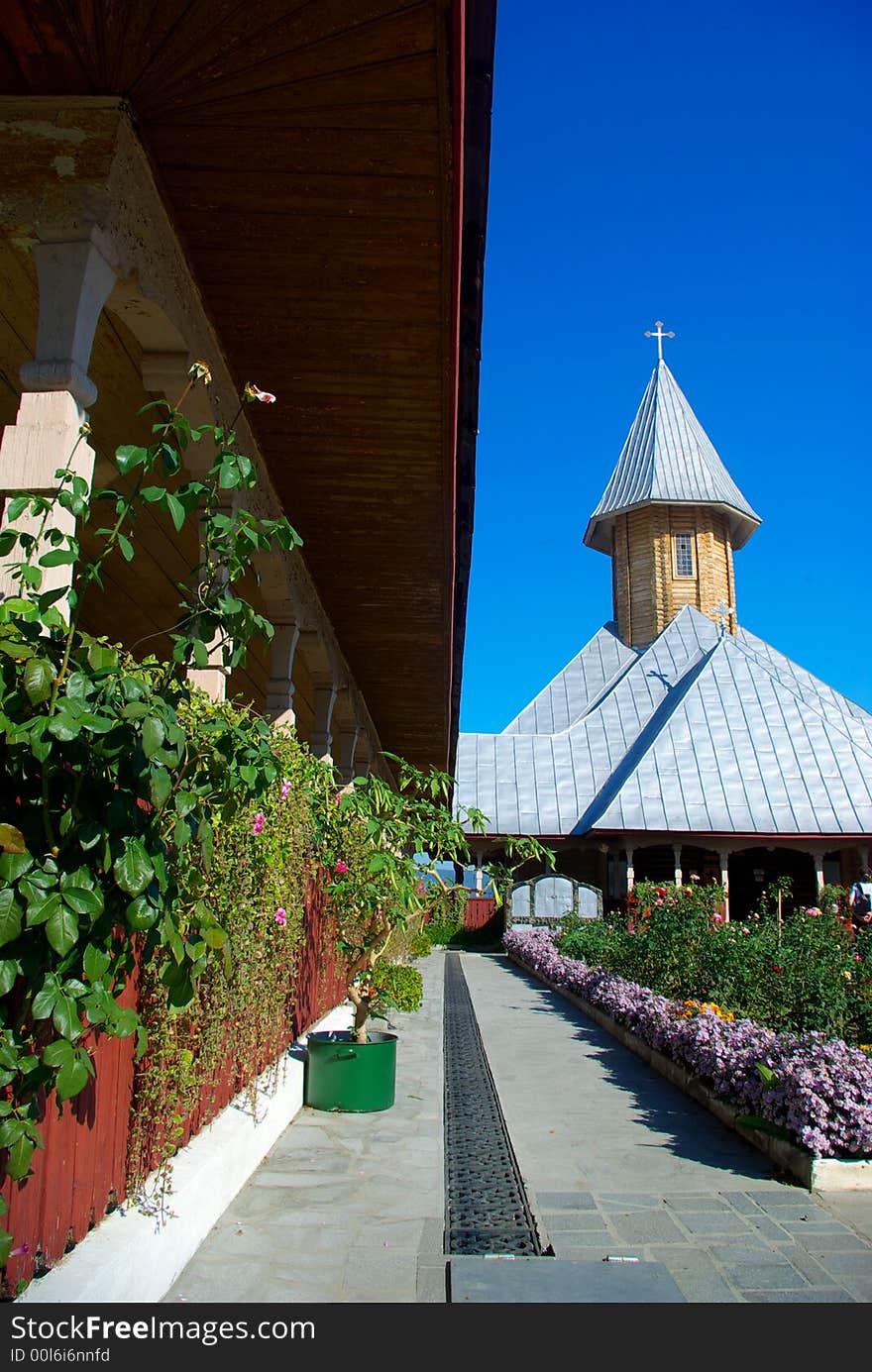 St. Ana Monastery is situated high on “Mosului Hill” above the Town of Orsova. The monastery was built in the style of wooden churches, between 1936-1939.
The church is located in the middle of the monastery and the cells of the nuns are on the sides. The inner paintings were covered during the year of communism. In the years of the dictatorship, the monastery was in turn a sanatorium for tuberculosis then a vacation camp for children and a tourist basis, whereas the church itself was a bar for a couple of years then a motel reception. The monastery was beatified in 1990 and restored between 1993-1997.