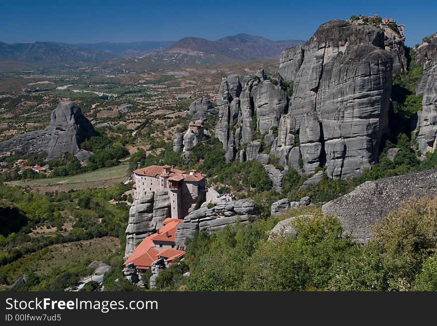 Rousanou monastery in the foreground, Agios Nikolaos and the great Meteora monastery in the upper right. Rousanou monastery in the foreground, Agios Nikolaos and the great Meteora monastery in the upper right.