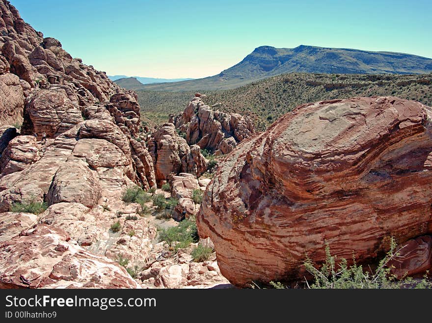 OVerlooking Red Rock Canyon cliffs